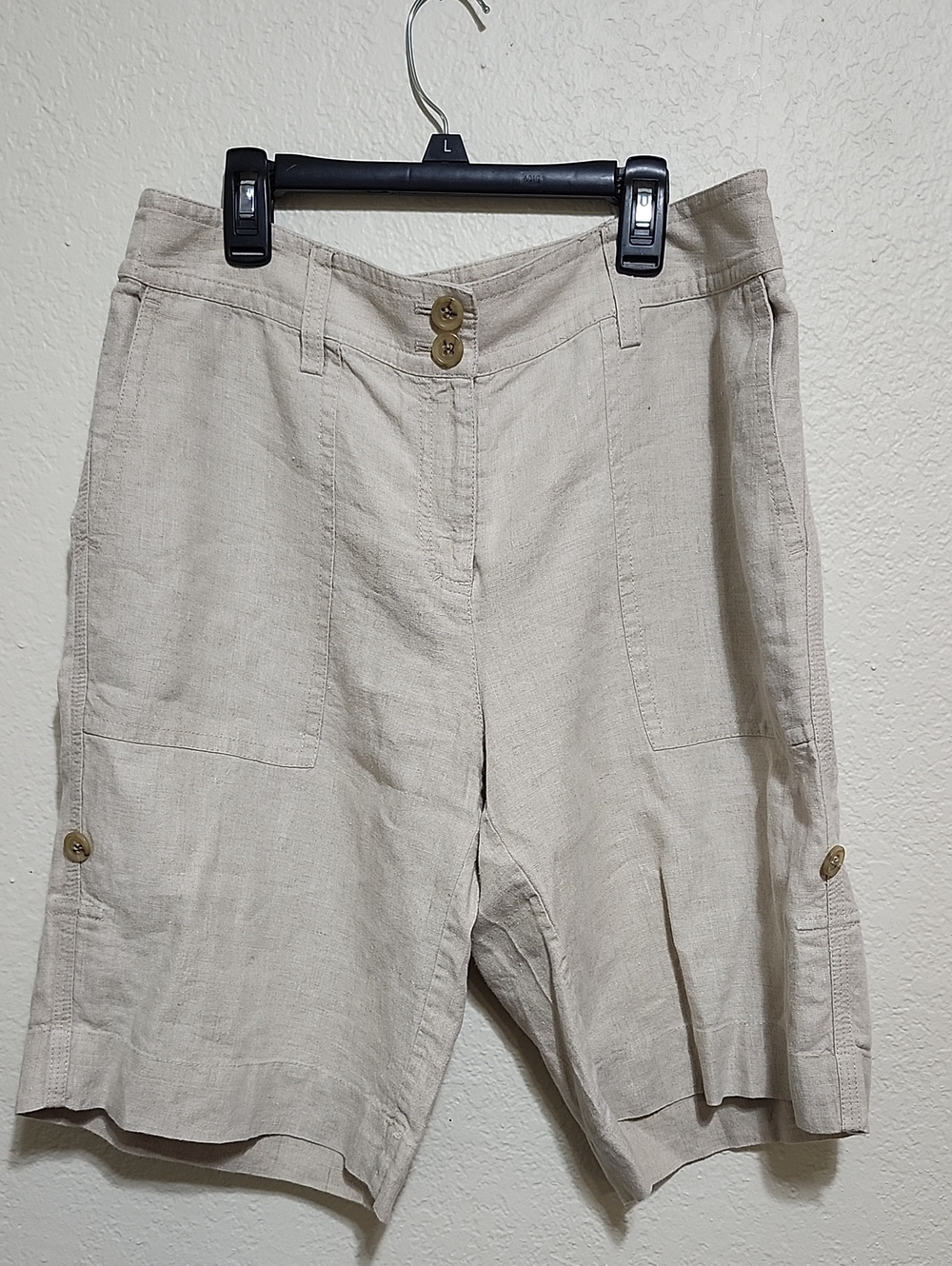 Liz Claiborne Linen Blend Bermuda Shorts Tan Beige Sz 10 Roll Tab Sloane
